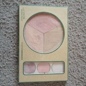 Multicolor powder bronzer
